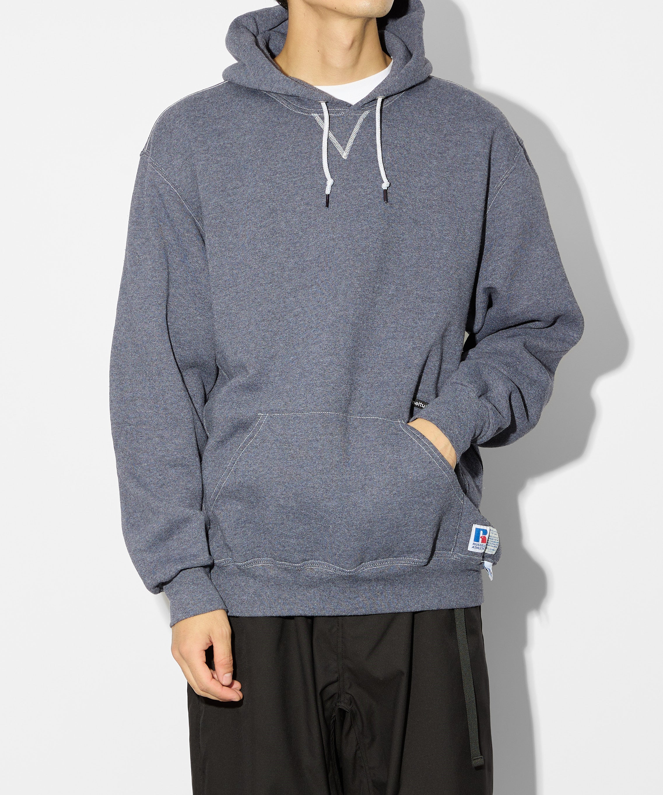 ×RUSSELL ATHLETIC STANDARD SWEAT HOODIE OVERDYE【CHARCOAL】