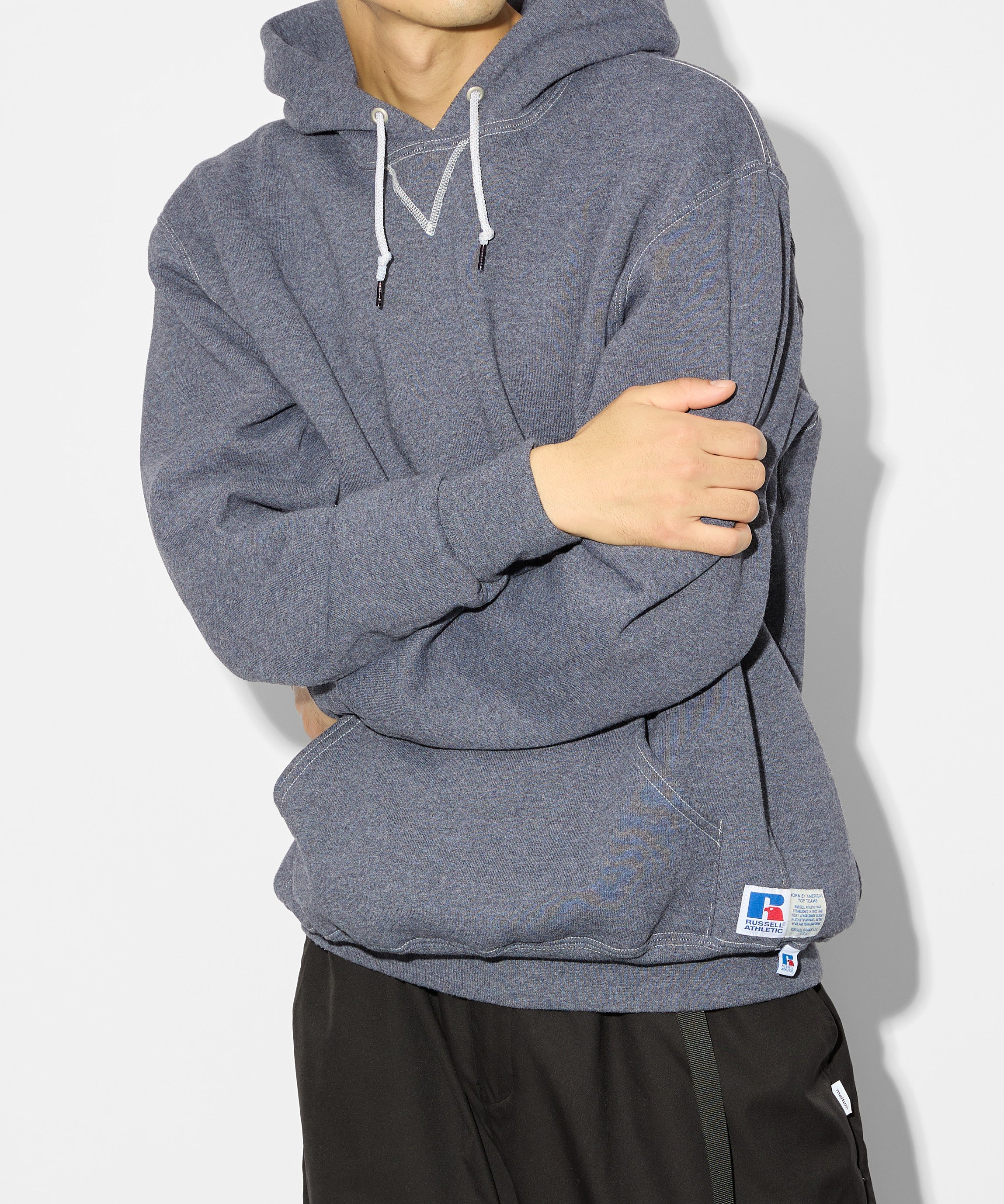 ×RUSSELL ATHLETIC STANDARD SWEAT HOODIE OVERDYE [CHARCOAL]