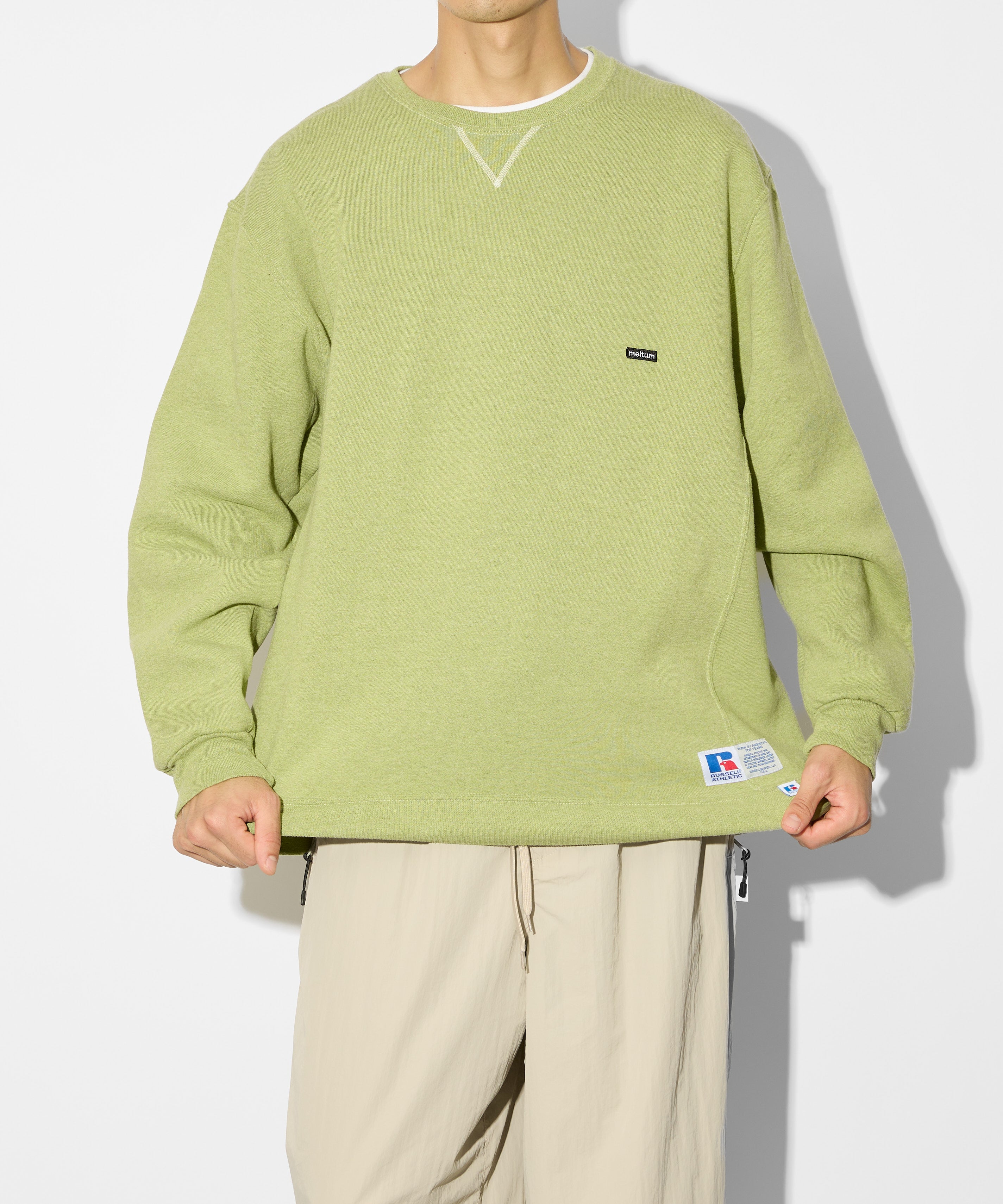 ×RUSSELL ATHLETIC STANDARD CREWNECK SWEAT OVERDYE【GREEN】