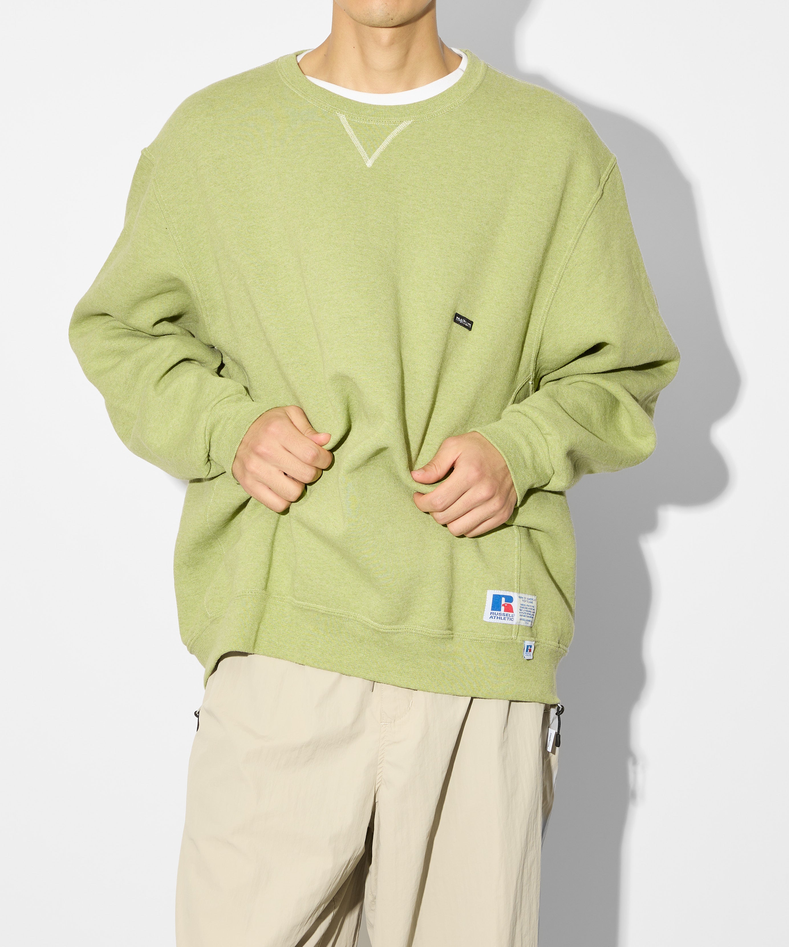 ×RUSSELL ATHLETIC STANDARD CREWNECK SWEAT OVERDYE【GREEN】