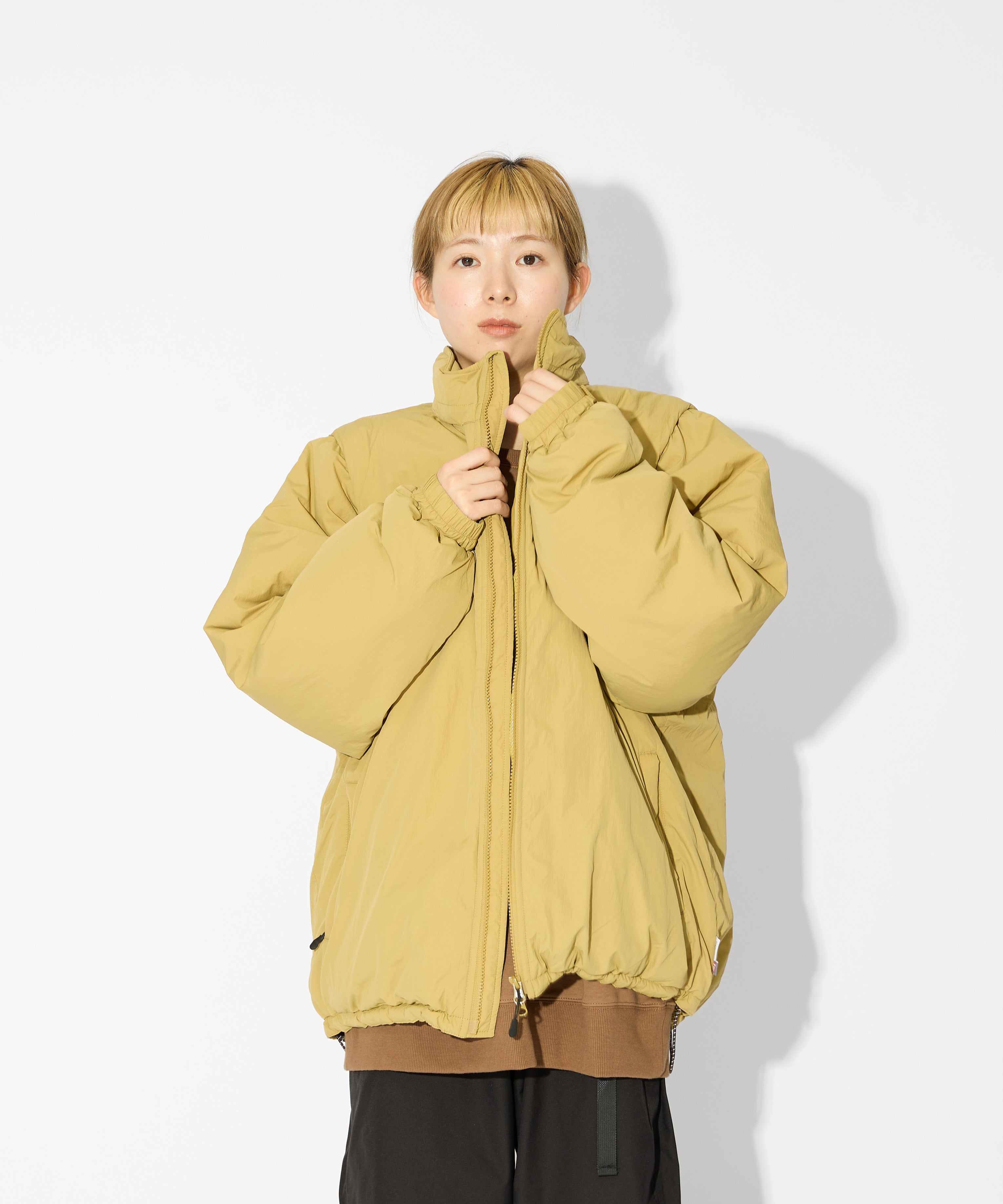 ［2024.11.08 FRI 18:00~ INSTOCK］×WILDTHINGS DETACHABLE PADDING BLOUSON【KHAKI】