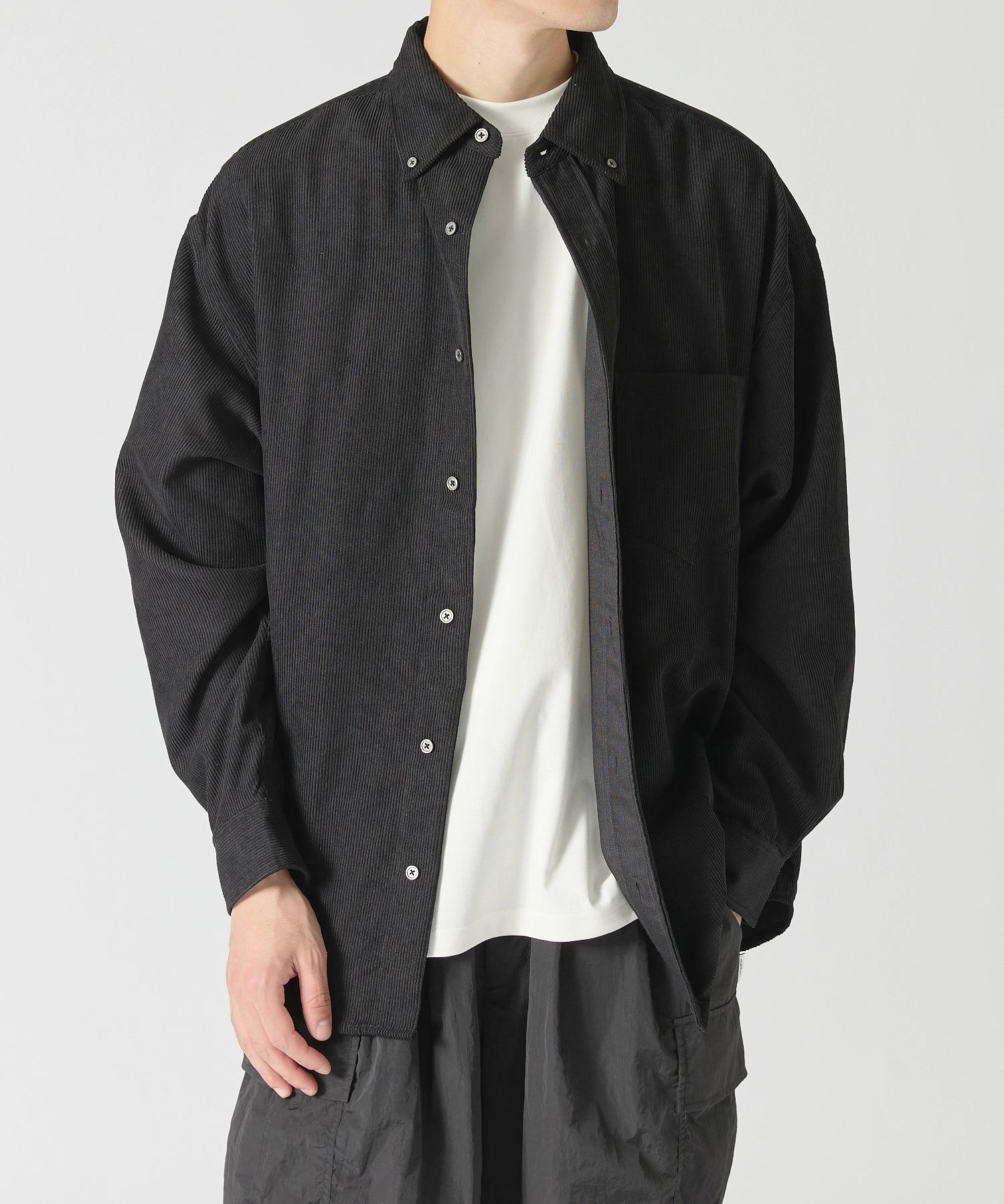 OVERSIZED CORDUROY SHIRT【BLACK】