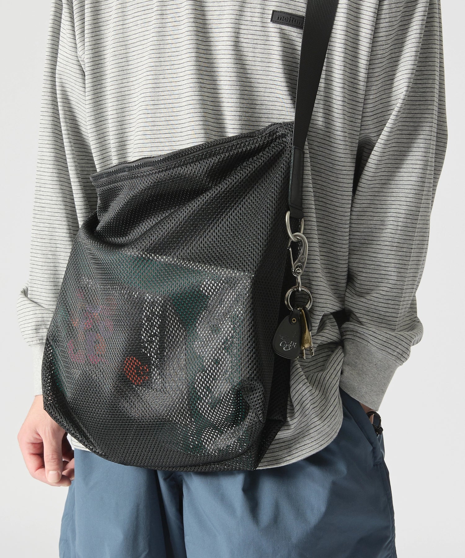 MESH SHOULDER BAG