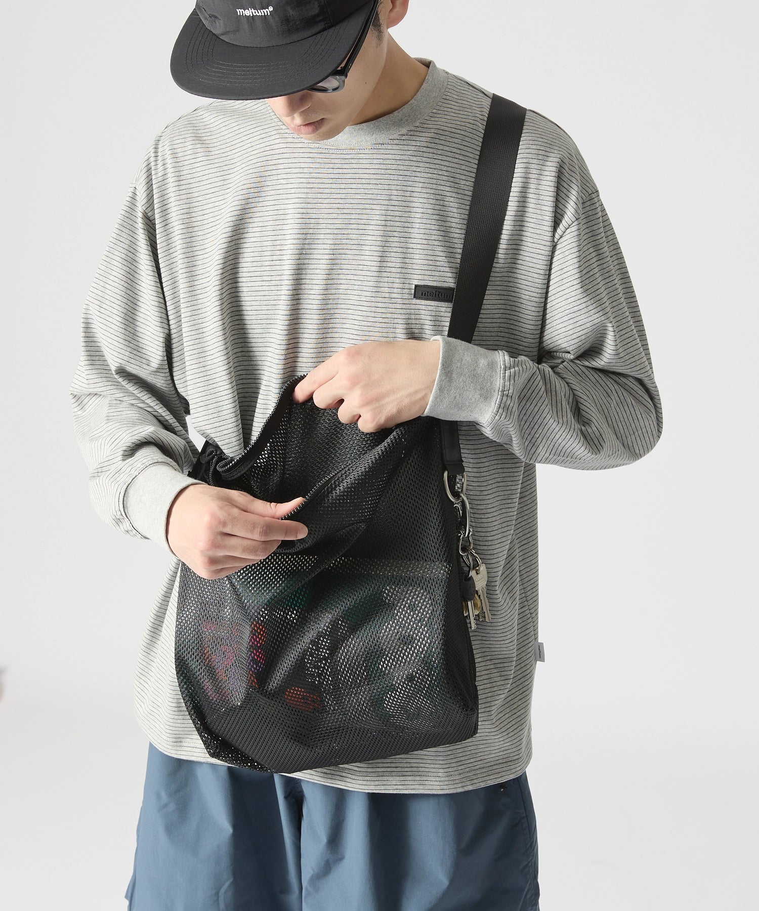 MESH SHOULDER BAG