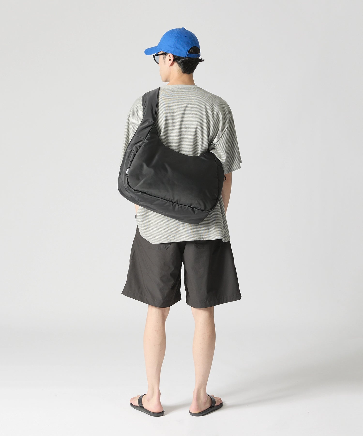 SOFT SHELL MESSENGER BAG【BLACK】