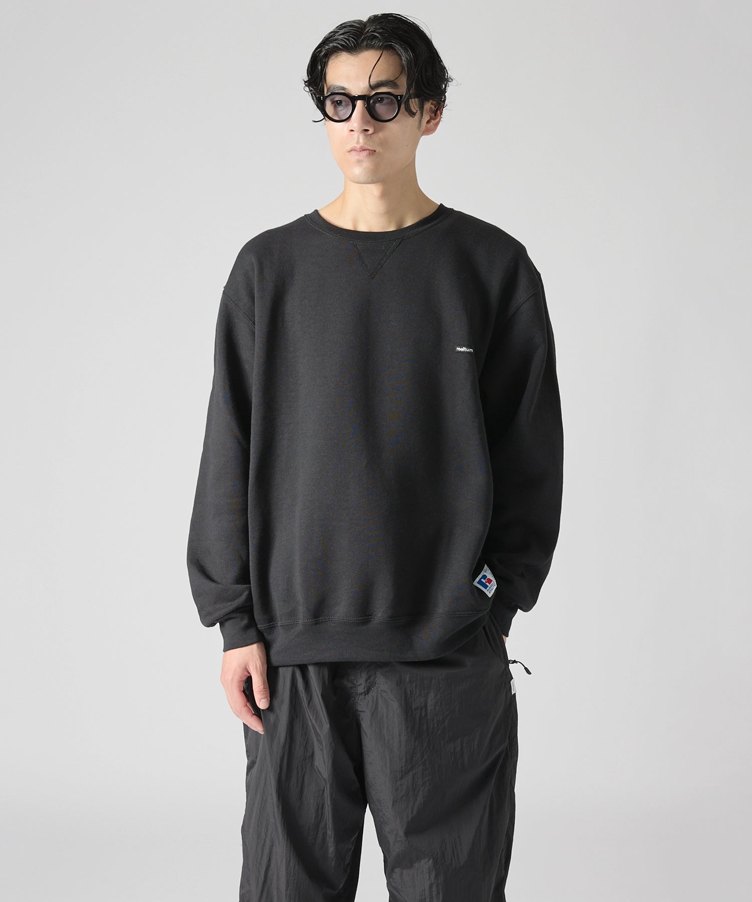 ×RUSSELL ATHLETIC STANDARD CREWNECK SWEAT【BLACK】