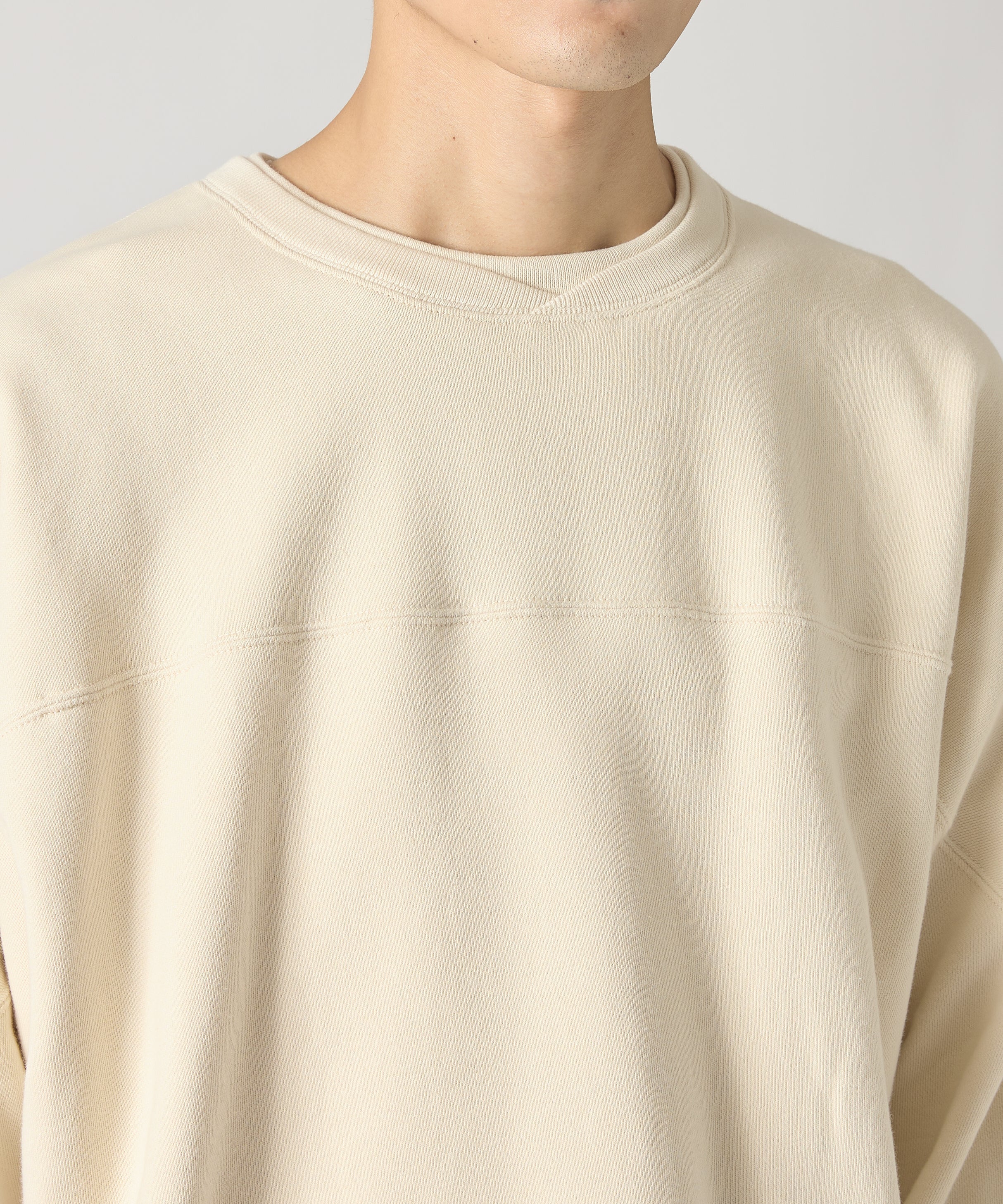 meltum × RUSSELL ATHLETIC CAP SHOULDER SWEATSHIRT