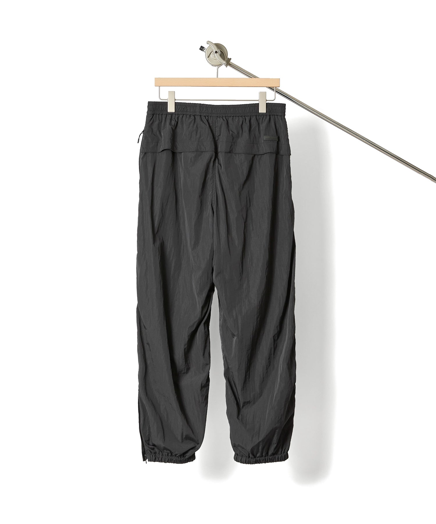 ALL-ROUND TECH PANTS【BLACK】